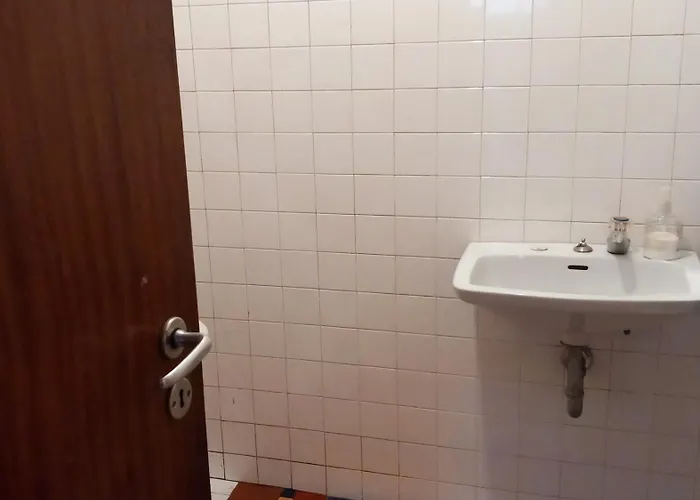 Quiet Studio City Center *