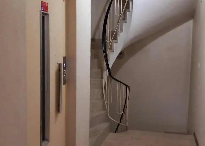 Quiet Studio City Center